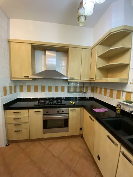 The Floravale, 242 Westwood Avenue, 3 Bedrooms, 1,313 sqft, Executive Condominium For Rent, by Steven Choo, 500121002 - Kitchen - PropertyGuru.com.sg