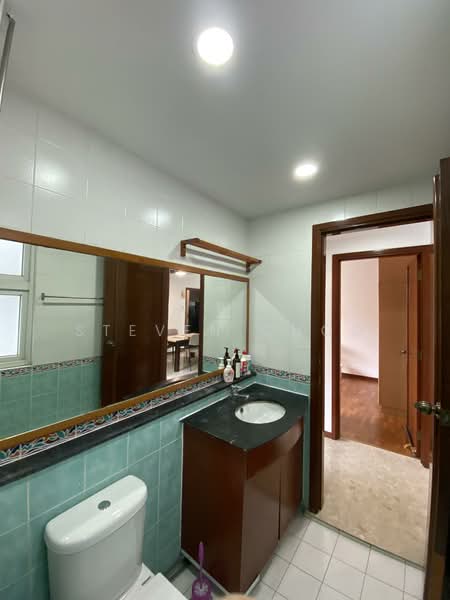 The Floravale, 242 Westwood Avenue, 3 Bedrooms, 1,313 sqft, Executive Condominium For Rent, by Steven Choo, 500121002 - Bathroom - PropertyGuru.com.sg