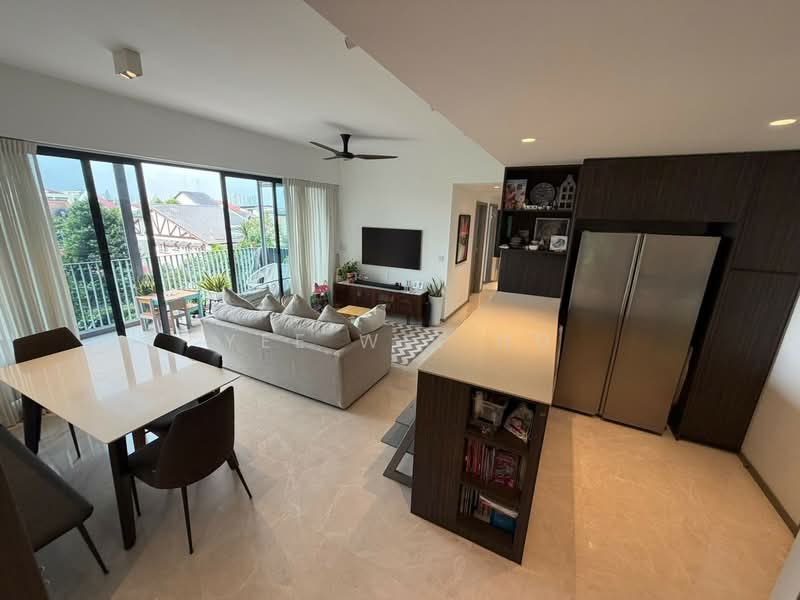 The Garden Residences, 5 Serangoon North View, 4 Bedrooms, 1,539 sqft, Condominium For Sale, by Yee Wei Ng, 500121003 - Living Room - PropertyGuru.com.sg