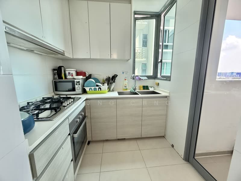 Hundred Trees, 83 West Coast Drive, Room Rental, 200 sqft, Condominium For Rent, by Young Chng, 500121012 - Kitchen - PropertyGuru.com.sg