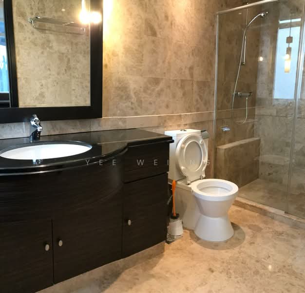 Cairnhill / Orchard Condo 1km ACS ☎️ 8321.8433, , 4 Bedrooms, 2,497 sqft, Condominium For Rent, by Yee Wei Ng, 500121025 - Bathroom - PropertyGuru.com.sg