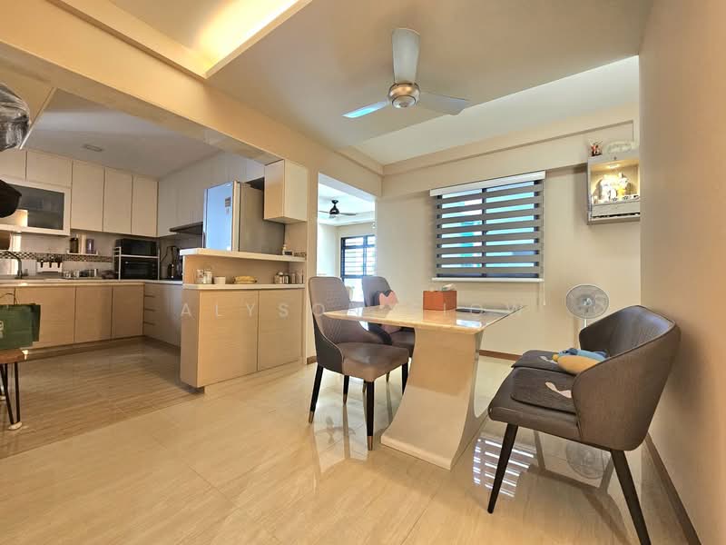 685B Jurong West Street 64, 685B Jurong West Street 64, 3 Bedrooms, 1,012 sqft, HDB Flat For Sale, by Alyson Siow, 500121027 - Kitchen - PropertyGuru.com.sg