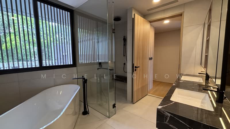 Kheam Hock Road, , 7 Bedrooms, 13,612 sqft, Bungalow House For Sale, by Michelle Cheow, 500121031 - Bathroom - PropertyGuru.com.sg