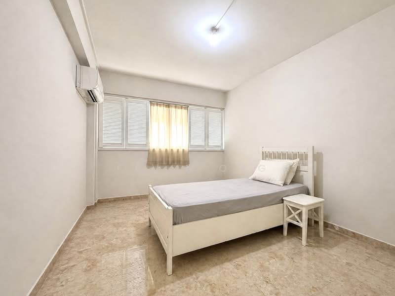 193 Bishan Street 13, 193 Bishan Street 13, 2 Bedrooms, 689 sqft, HDB Flat For Sale, by Kevin Ong, 500121034 - Second Bedroom - PropertyGuru.com.sg