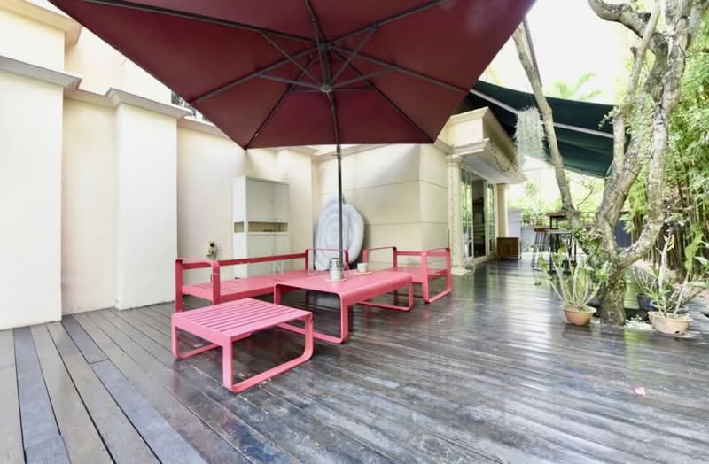 Gentle Villas, Gentle Drive, 5 Bedrooms, 7,382 sqft, Detached House For Rent, by Lynda Teo, 500121073 - Pool deck - PropertyGuru.com.sg