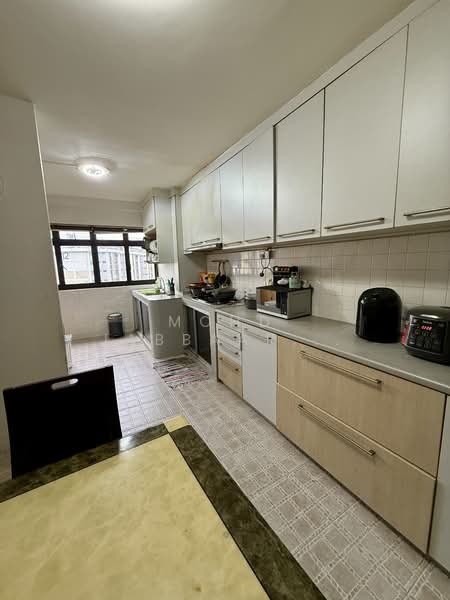 554 Bedok North Street 3, 554 Bedok North Street 3, 2 Bedrooms, 731 sqft, HDB Flat For Sale, by Mohd Jabbaar Bin Kamsani, 500121075 - Kitchen - PropertyGuru.com.sg