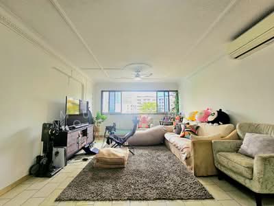 For Rent - 102 Jalan Dusun