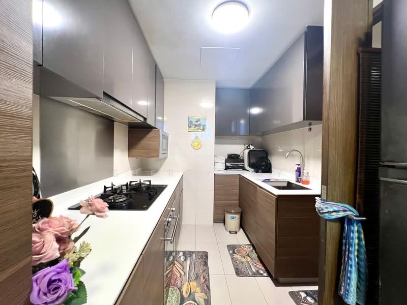Foresque Residences, 107 Petir Road, 4 Bedrooms, 1,238 sqft, Condominium For Sale, by Sherry Tay, 500121104 - Kitchen - PropertyGuru.com.sg