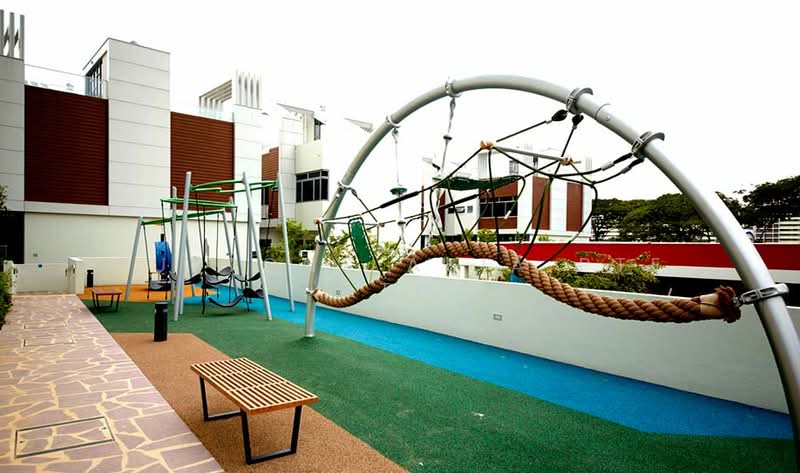 Woodhaven, 71 Woodgrove Avenue, 4 Bedrooms, 3,358 sqft, Cluster House For Sale, by Huttons Asia Pte Ltd, 500121108 - Exterior - PropertyGuru.com.sg