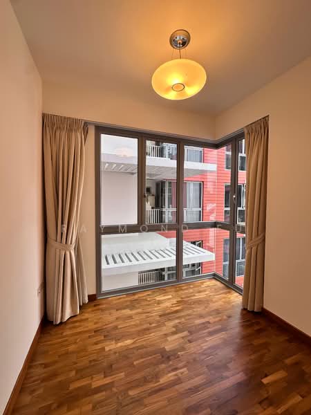 Woodhaven, 77 Woodgrove Avenue, 3 Bedrooms, 1,173 sqft, Condominium For Sale, by Raymond Fu, 500121120 - Common bedroom - PropertyGuru.com.sg