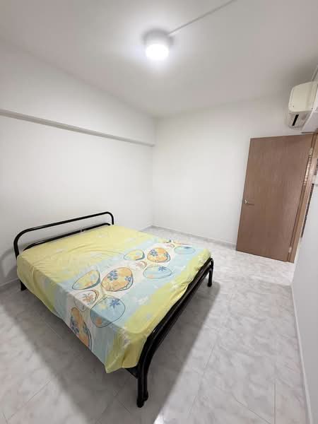 611 Clementi West Street 1, 611 Clementi West Street 1, 2 Bedrooms, 721 sqft, HDB Flat For Rent, by KC Chong, 500121121 - Bedroom - PropertyGuru.com.sg