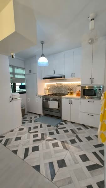 157C Rivervale Crescent, 157C Rivervale Crescent, 3 Bedrooms, 1,206 sqft, HDB Flat For Sale, by Eddie Tan, 500121130 - Kitchen - PropertyGuru.com.sg