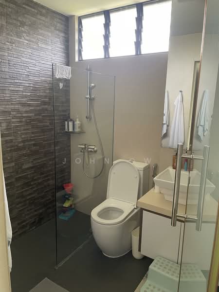 Avon Park, 1 Youngberg Terrace, 4 Bedrooms, 2,174 sqft, Condominium For Sale, by John Ow, 500121132 - Bathroom - PropertyGuru.com.sg