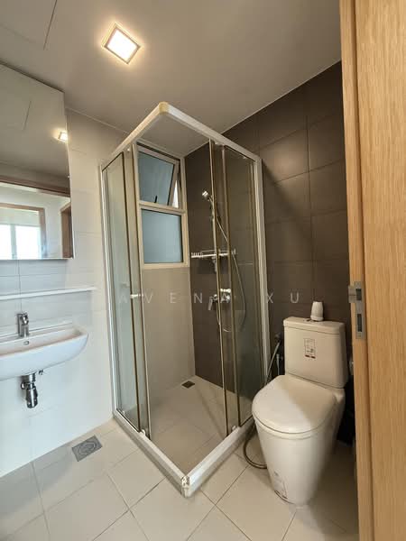 Vacanza @ East, 48 Lengkong Tujoh, 2 Bedrooms, 840 sqft, Condominium For Sale, by Lavena Xu, 500121148 - Bathroom - PropertyGuru.com.sg