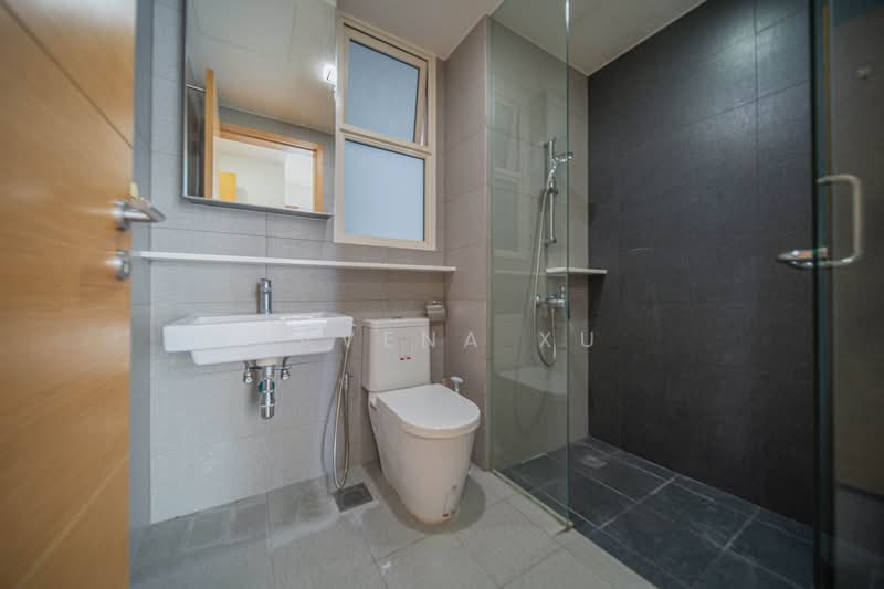 Vacanza @ East, 48 Lengkong Tujoh, Eunos / Geylang / Paya Lebar, 2 Bedrooms, 840 sqft, Condominium For Sale, by Lavena Xu, 500121148 - Master Bathroom - PropertyGuru.com.sg