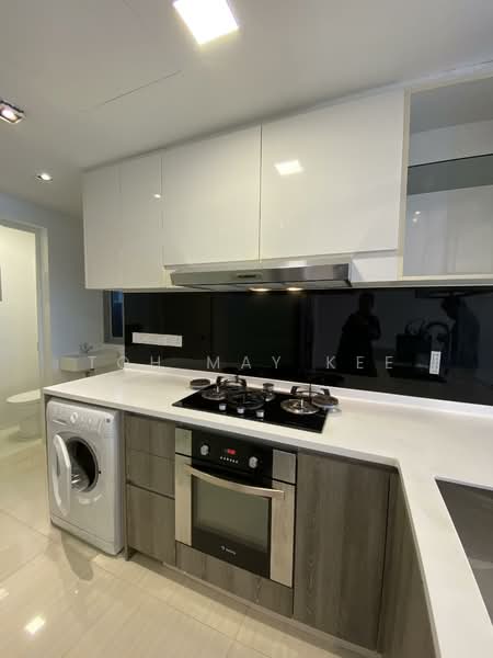 Woodhaven, 71 Woodgrove Avenue, 3 Bedrooms, 1,173 sqft, Condominium For Sale, by Toh May Kee, 500121150 - Kitchen - PropertyGuru.com.sg