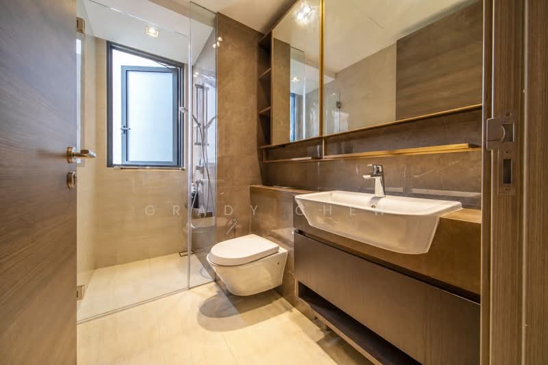 The Florence Residences, 81 Hougang Avenue 2, 3 Bedrooms, 1,076 sqft, Condominium For Sale, by Grady Chew, 500121160 - Bathroom - PropertyGuru.com.sg