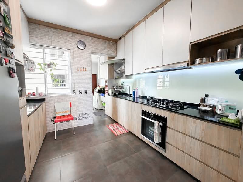Neptune Court, 5 Marine Vista, 3 Bedrooms, 1,636 sqft, Apartment For Sale, by Siok Xue Qian, 500121169 - Kitchen - PropertyGuru.com.sg