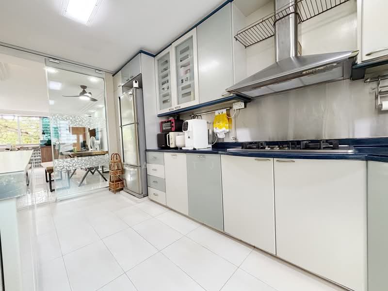 336 Woodlands Avenue 1, 336 Woodlands Avenue 1, 3 Bedrooms, 1,108 sqft, HDB Flat For Sale, by Nat Tjew, 500121173 - Kitchen - PropertyGuru.com.sg