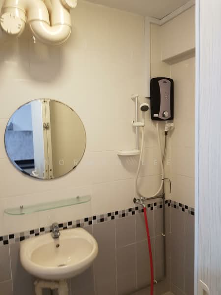 103 Bishan Street 12, 103 Bishan Street 12, 3 Bedrooms, 1,302 sqft, HDB Flat For Sale, by Norman Lee, 500121181 - Bathroom - PropertyGuru.com.sg