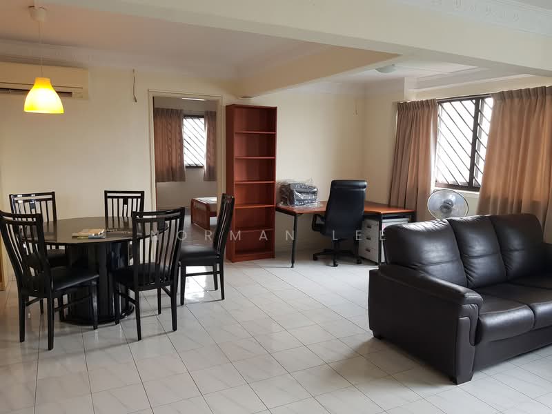 103 Bishan Street 12, 103 Bishan Street 12, 3 Bedrooms, 1,302 sqft, HDB Flat For Sale, by Norman Lee, 500121181 - Living  room and study room or balcony - PropertyGuru.com.sg