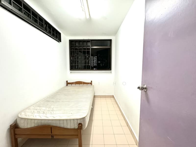 207 Toa Payoh North, 207 Toa Payoh North, 2 Bedrooms, 818 sqft, HDB Flat For Sale, by Heidi Ho, 500121200 - Utility room - PropertyGuru.com.sg