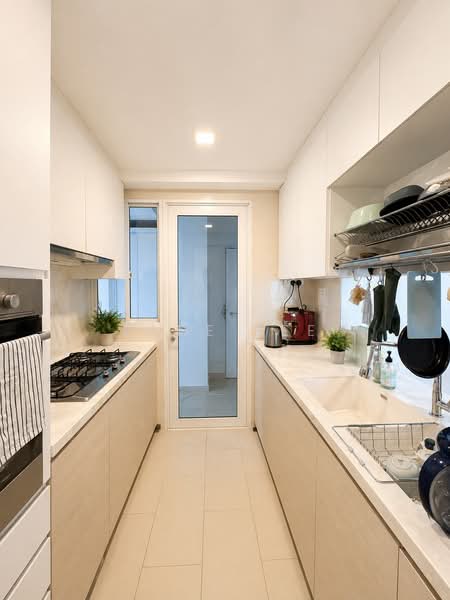 Waterview, 95 Tampines Avenue 1, 3 Bedrooms, 1,184 sqft, Condominium For Sale, by Zane Tee, 500121205 - Kitchen - PropertyGuru.com.sg