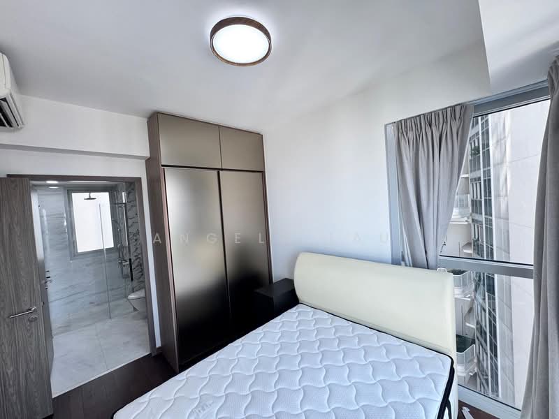 Queens Peak, 3 Dundee Road, 3 Bedrooms, 1,001 sqft, Condominium For Sale, by Angela Lau, 500121221 - Bedroom - PropertyGuru.com.sg