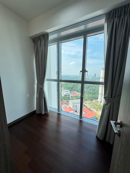 Queens Peak, 3 Dundee Road, 3 Bedrooms, 1,001 sqft, Condominium For Sale, by Angela Lau, 500121221 - View - PropertyGuru.com.sg