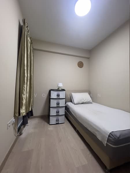 Waterwoods, 23 Punggol Field Walk, 4 Bedrooms, 1,281 sqft, Executive Condominium For Sale, by Yvonne Tan, 500121230 - Bedroom - PropertyGuru.com.sg