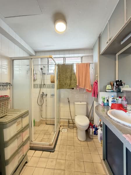 440 Choa Chu Kang Avenue 4, 440 Choa Chu Kang Avenue 4, 3 Bedrooms, 1,144 sqft, HDB Flat For Sale, by Javier Chew, 500121234 - Bathroom - PropertyGuru.com.sg