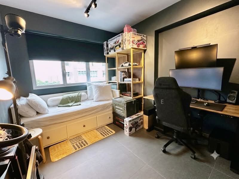 450B Bukit Batok West Avenue 6, 450B Bukit Batok West Avenue 6, 3 Bedrooms, 1,001 sqft, HDB Flat For Sale, by Yap KaiJie, 500121245 - Study - PropertyGuru.com.sg