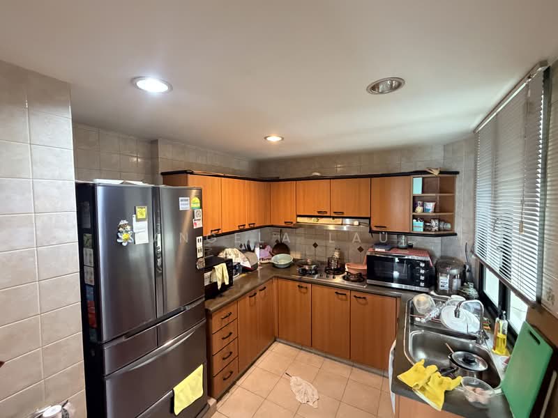 Simsville, 2 Geylang East Avenue 2, 3 Bedrooms, 1,249 sqft, Condominium For Sale, by Angela Lau, 500121247 - Kitchen - PropertyGuru.com.sg