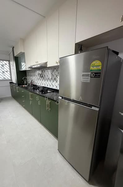 445 Tampines Street 42, 445 Tampines Street 42, Room Rental, 150 sqft, HDB Flat For Rent, by Sheela Ferozkhan, 500121250 - Kitchen - PropertyGuru.com.sg