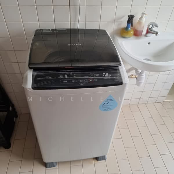 348 Bukit Batok Street 34, 348 Bukit Batok Street 34, 3 Bedrooms, 904 sqft, HDB Flat For Rent, by Michelle Lim, 500121274 - PropertyGuru.com.sg