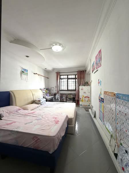 748 Woodlands Circle, 748 Woodlands Circle, 3 Bedrooms, 1,108 sqft, HDB Flat For Sale, by Janet Chew, 500121276 - Bedroom - PropertyGuru.com.sg