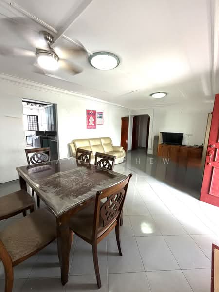 748 Woodlands Circle, 748 Woodlands Circle, 3 Bedrooms, 1,108 sqft, HDB Flat For Sale, by Janet Chew, 500121276 - Living Room - PropertyGuru.com.sg