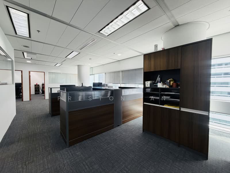 Gateway East, 152 Beach Road, 2,240 sqft, Office For Rent, by Preston Tan, 500121279 - Interior - CommercialGuru.com.sg