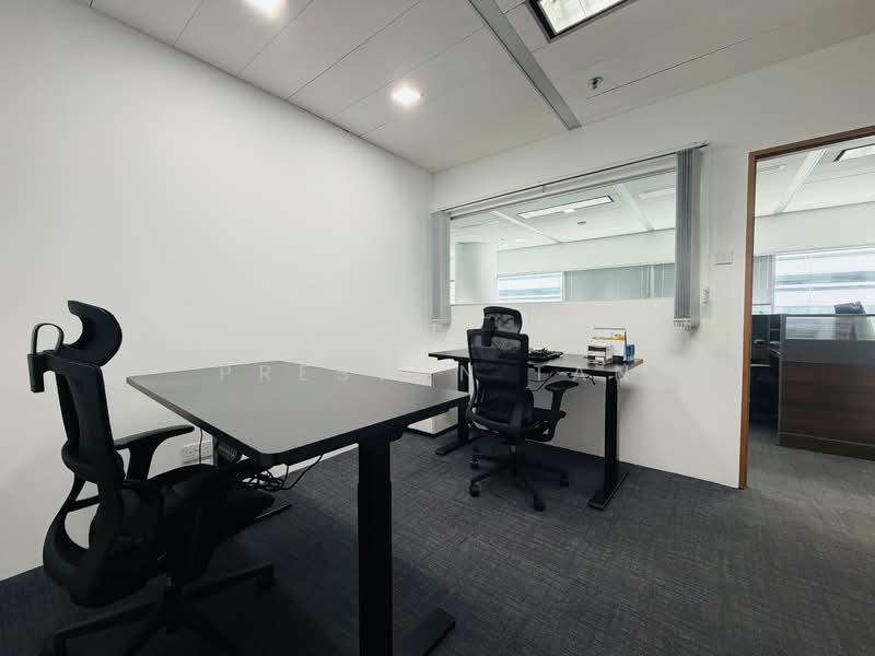 Gateway East, 152 Beach Road, 2,240 sqft, Office For Rent, by Preston Tan, 500121279 - Interior - CommercialGuru.com.sg