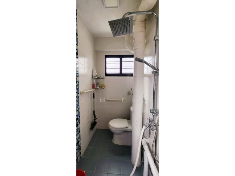 754 Yishun Street 72, 754 Yishun Street 72, 3 Bedrooms, 904 sqft, HDB Flat For Sale, by Jim Tan, 500121281 - Bathroom - PropertyGuru.com.sg