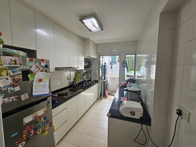 420 Clementi Avenue 1, 420 Clementi Avenue 1, 3 Bedrooms, 990 sqft, HDB Flat For Sale, by Simon Lum, 500121282 - Kitchen - PropertyGuru.com.sg