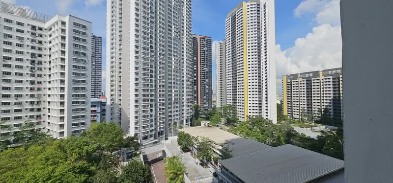 420 Clementi Avenue 1, 420 Clementi Avenue 1, 3 Bedrooms, 990 sqft, HDB Flat For Sale, by Simon Lum, 500121282 - Exterior - PropertyGuru.com.sg