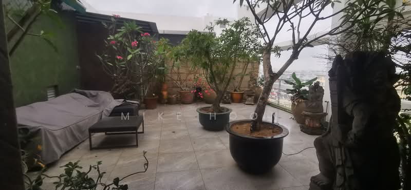 The Trumps, 1 Jalan Kembangan, 3 Bedrooms, 2,900 sqft, Condominium For Rent, by Mike Hoon, 500121297 - Balcony - PropertyGuru.com.sg