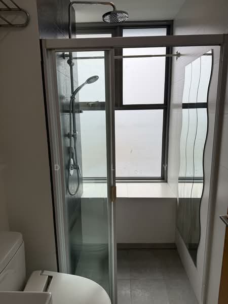 The Verve, 23 Jalan Rajah Road, 2 Bedrooms, 818 sqft, Condominium For Sale, by Daryl Tay, 500121303 - Common Bathroom - PropertyGuru.com.sg