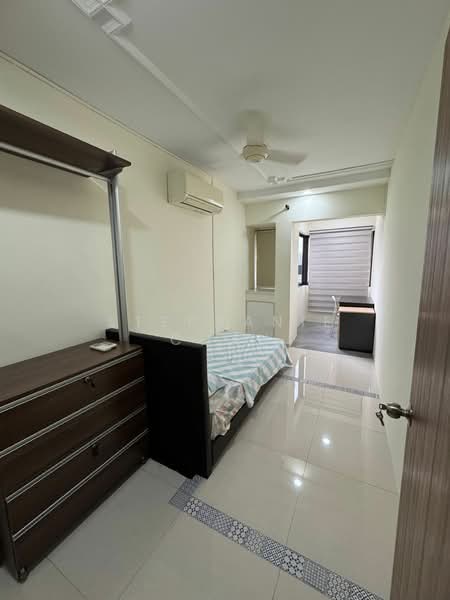 Pine Grove, 1P Pine Grove, Room Rental, 180 sqft, Condominium For Rent, by Stephanie Chan, 500121308 - Bedroom 2 - PropertyGuru.com.sg