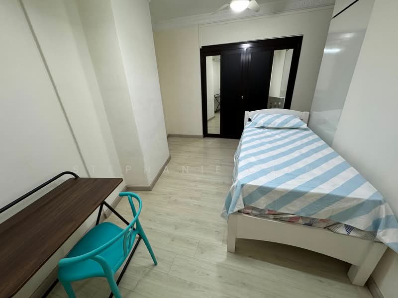 Pine Grove, 1P Pine Grove, Room Rental, 180 sqft, Condominium For Rent, by Stephanie Chan, 500121308 - Bedroom 5 - PropertyGuru.com.sg