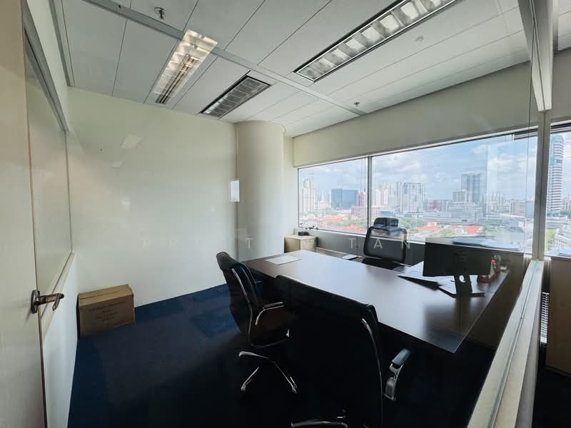 Gateway East, 152 Beach Road, 1,942 sqft, Office For Rent, by Preston Tan, 500121317 - Study - CommercialGuru.com.sg