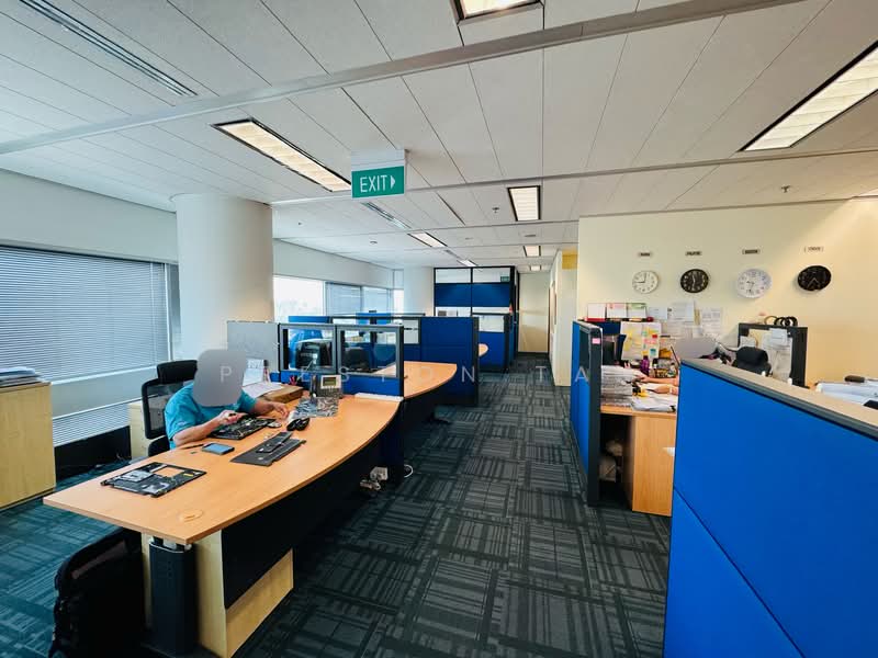 Gateway East, 152 Beach Road, 1,942 sqft, Office For Rent, by Preston Tan, 500121317 - Interior - CommercialGuru.com.sg
