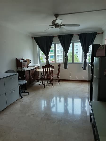 422 Fajar Road, 422 Fajar Road, Room Rental, 150 sqft, HDB Flat For Rent, by Vincent Tay, 500121327 - Dining Room - PropertyGuru.com.sg