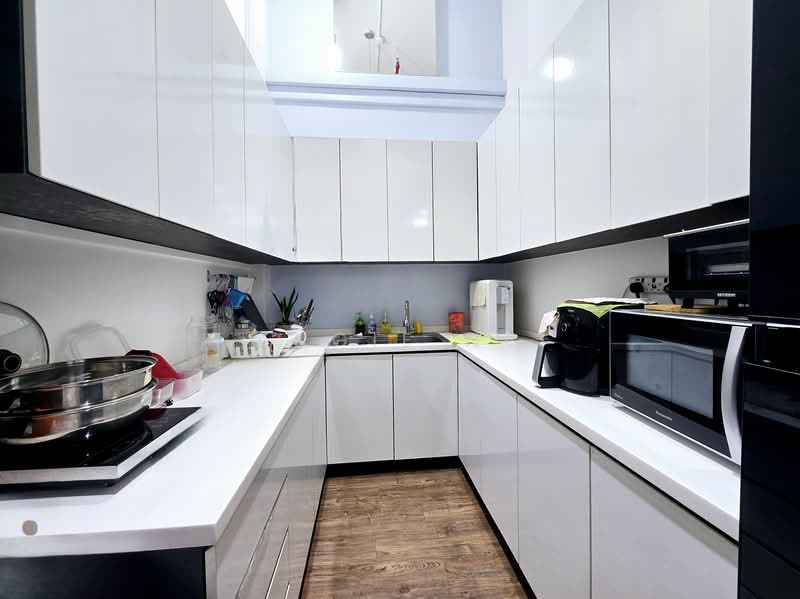 Quartz Industrial Building, 5 Upper Aljunied Link, 2,314 sqft, Light Industrial (B1) For Sale, by Angie Ng, 500121333 - Kitchen - CommercialGuru.com.sg